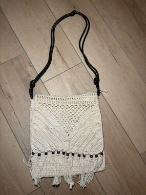 Crochet crossbody with adjustable strap Bag in Cream with Black beads